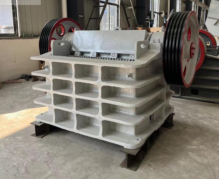 Fine jaw crusher 250×1500 mm