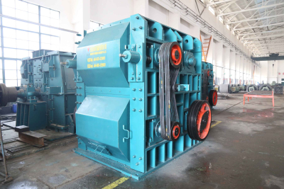 Four Teeth Roller Crusher